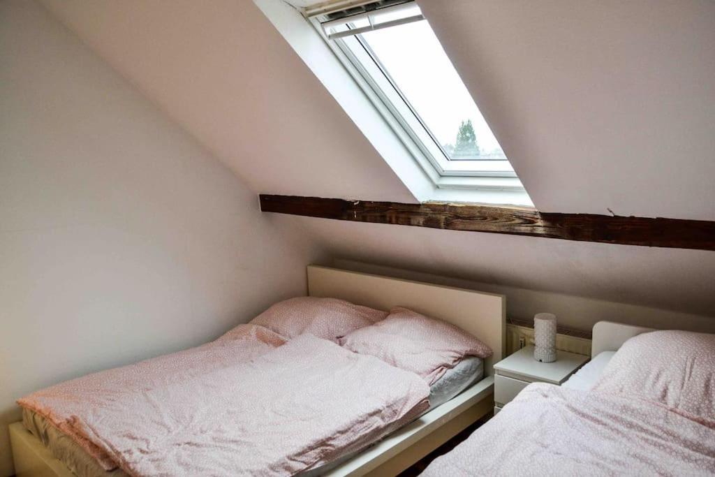 Schoene Dachgeschosswohnung Nahe Apartamento *