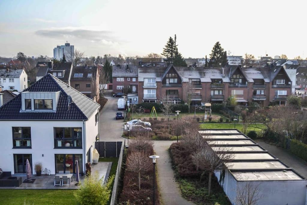Schoene Dachgeschosswohnung Nahe Apartamento